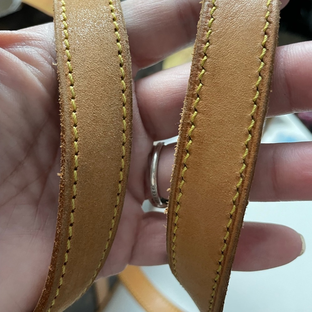 Louis Vuitton Babylone Monogram Tote. - Picture 10 of 15